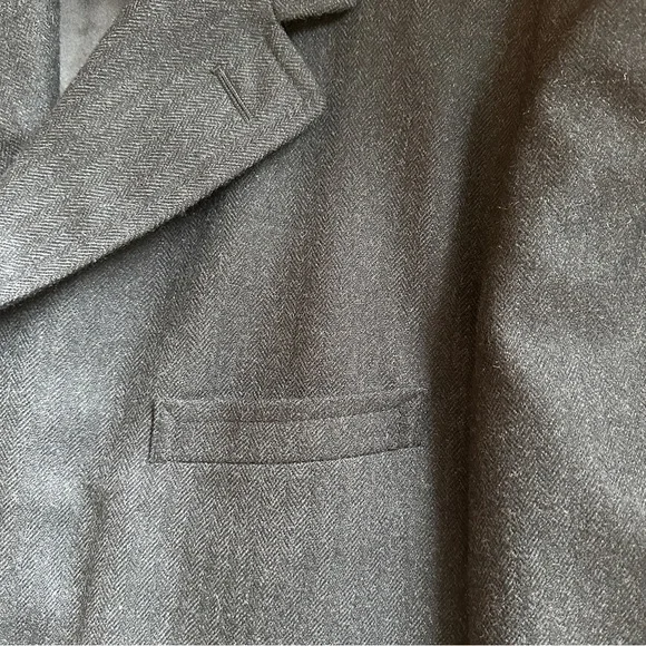 Vintage Brooks Brothers Men’s Charcoal Grey Overcoat - Picture 7 of 16